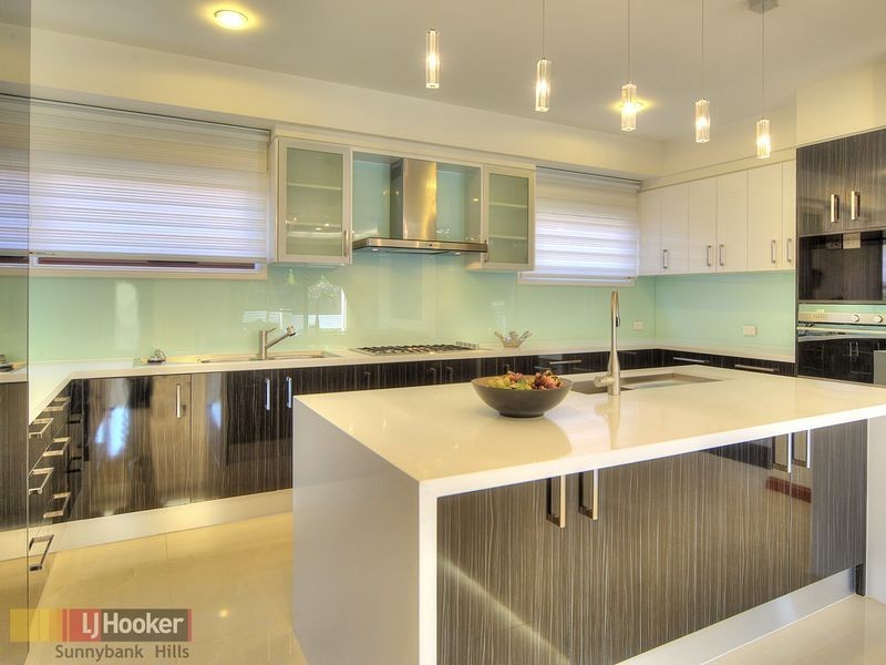 2 Amber Close, Eight Mile Plains QLD 4113