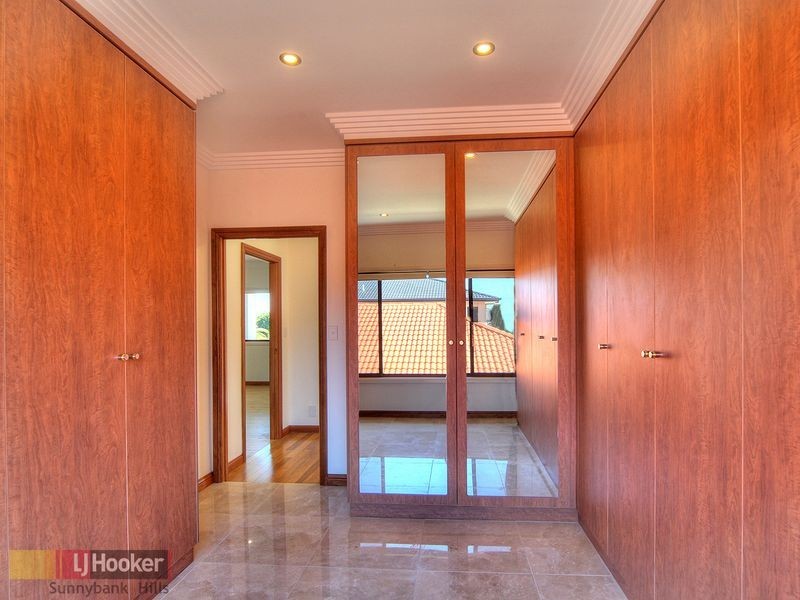 2 Amber Close, Eight Mile Plains QLD 4113