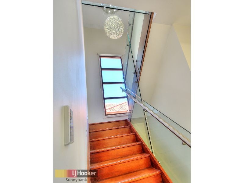 2 Amber Close, Eight Mile Plains QLD 4113