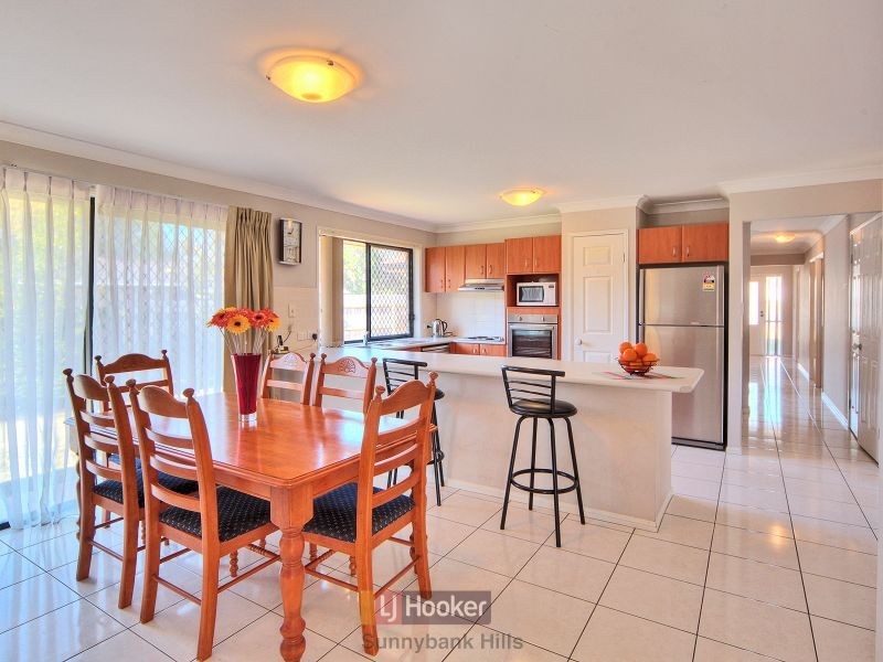 24 Stratus Place, Calamvale QLD 4116