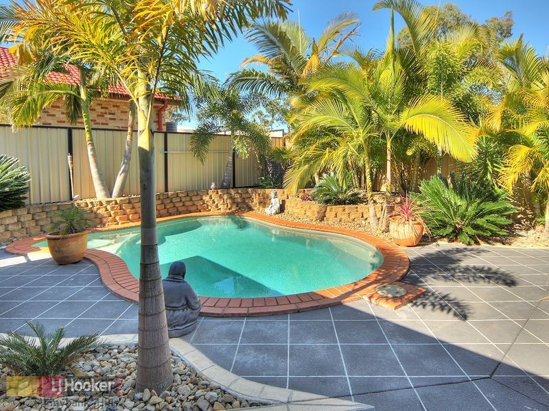 23 Woodlark Crescent, Parkinson QLD 4115
