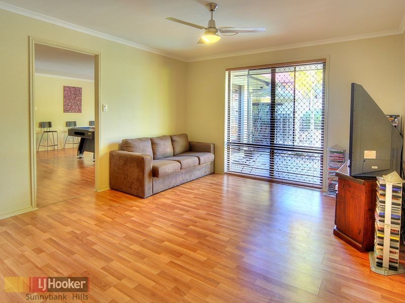 23 Woodlark Crescent, Parkinson QLD 4115