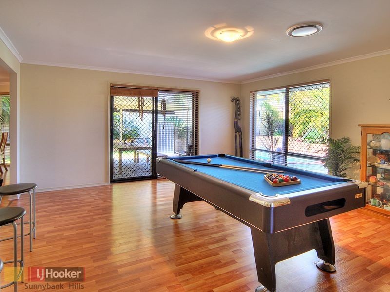 23 Woodlark Crescent, Parkinson QLD 4115