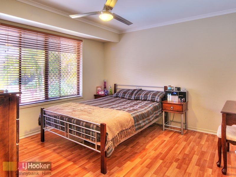 23 Woodlark Crescent, Parkinson QLD 4115