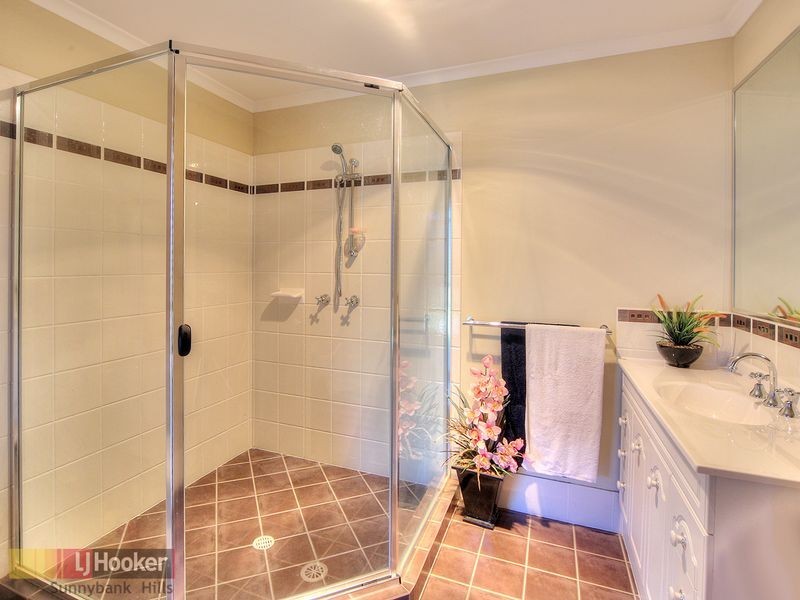 23 Woodlark Crescent, Parkinson QLD 4115