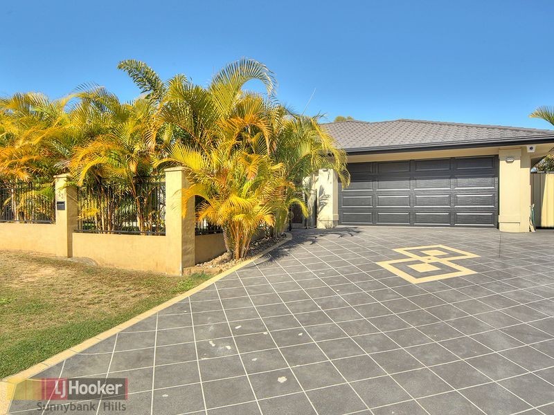 23 Woodlark Crescent, Parkinson QLD 4115