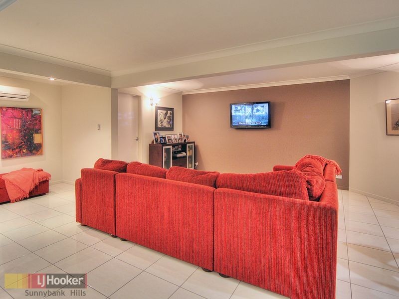 14 Lincoln Place, Stretton QLD 4116