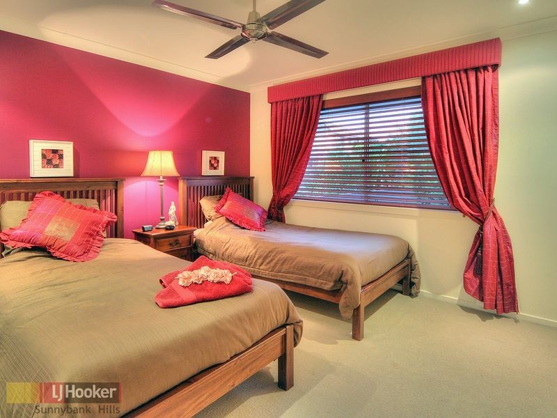 14 Lincoln Place, Stretton QLD 4116