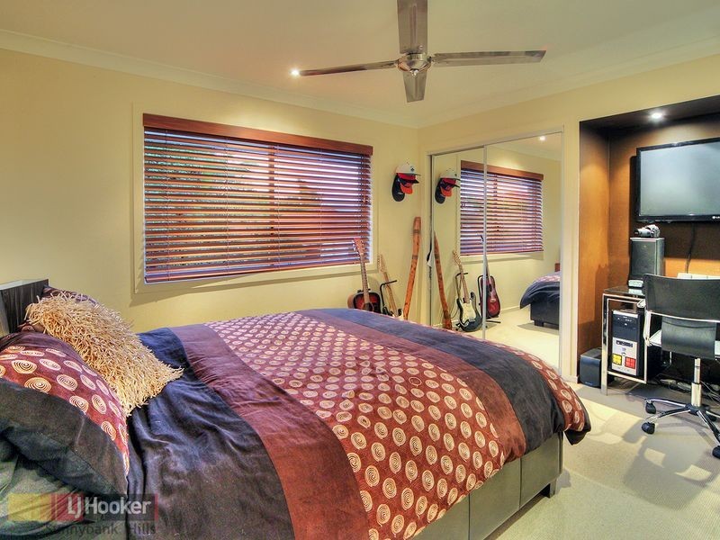 14 Lincoln Place, Stretton QLD 4116