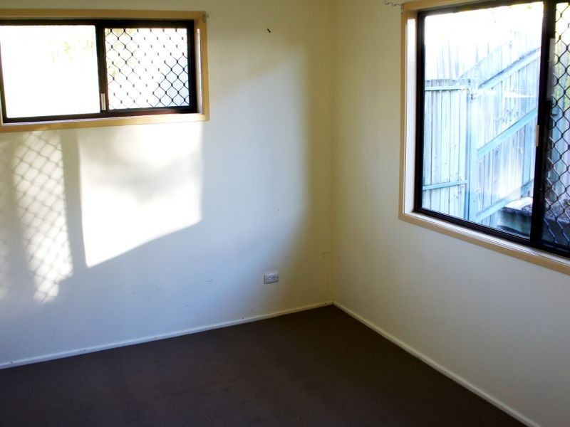 1 Strover Court, Springwood QLD 4127