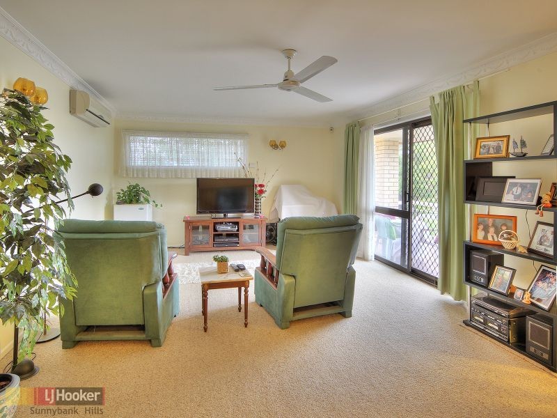 16 Cressbrook Street, Eight Mile Plains QLD 4113