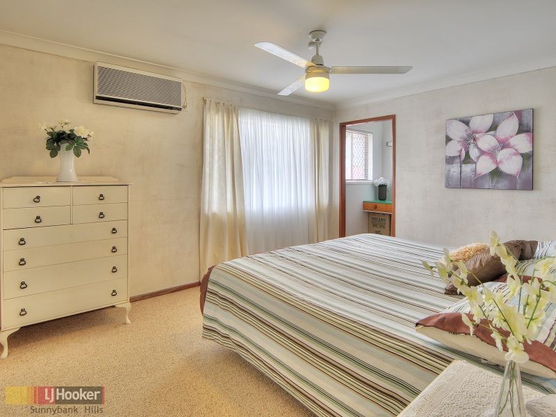 16 Cressbrook Street, Eight Mile Plains QLD 4113