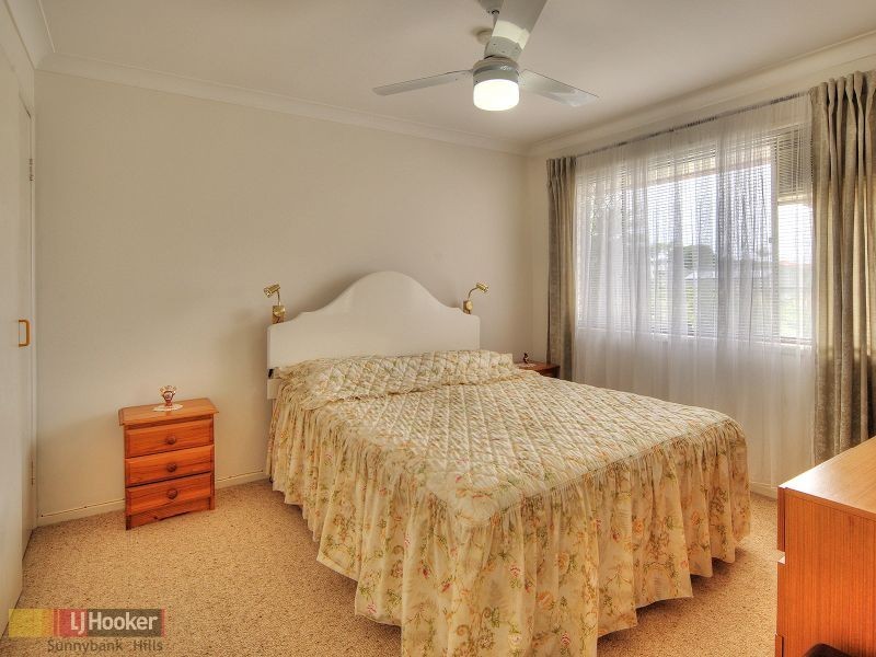 16 Cressbrook Street, Eight Mile Plains QLD 4113