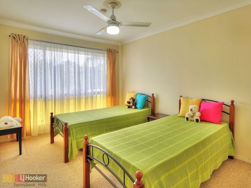 16 Cressbrook Street, Eight Mile Plains QLD 4113