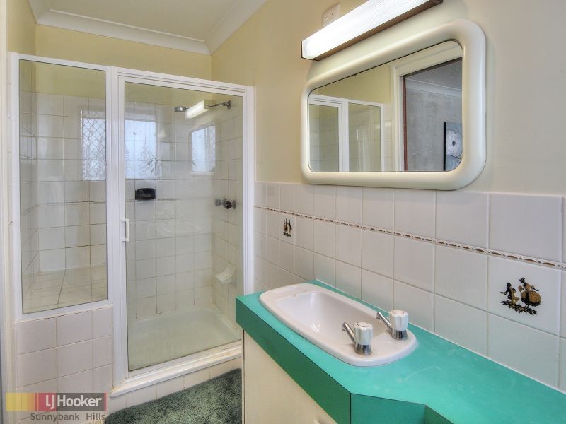 16 Cressbrook Street, Eight Mile Plains QLD 4113