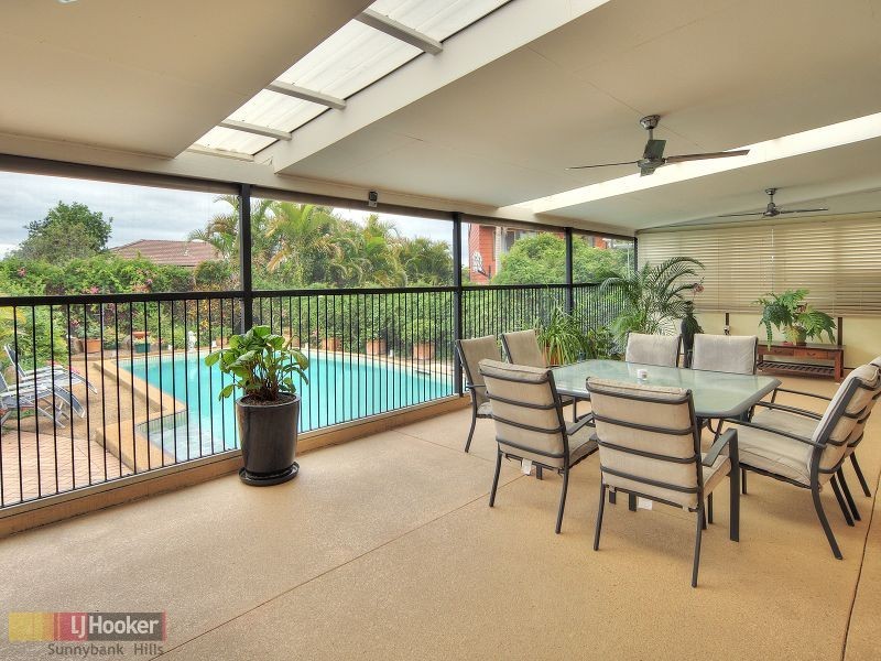 16 Cressbrook Street, Eight Mile Plains QLD 4113