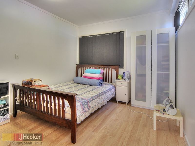 30 Dunstable Street, Macgregor QLD 4109