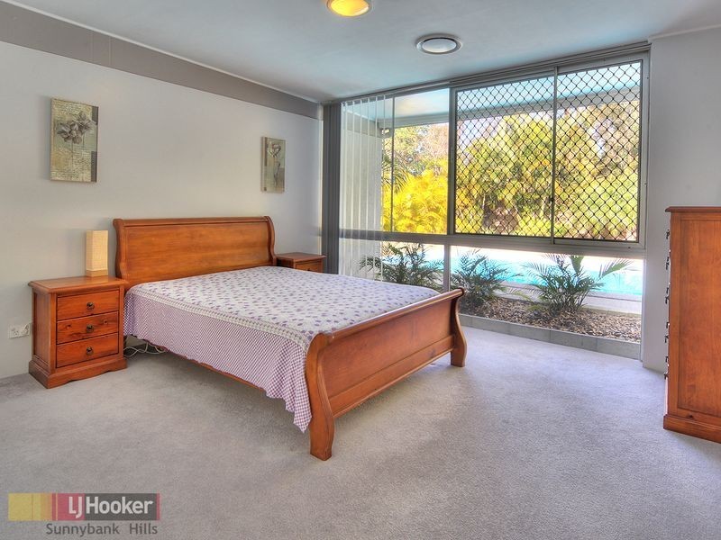 30 Dunstable Street, Macgregor QLD 4109