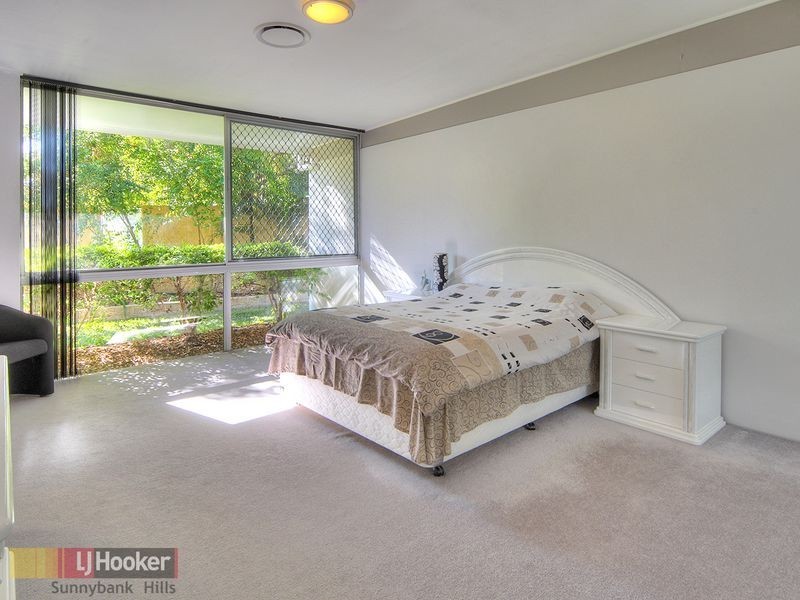 30 Dunstable Street, Macgregor QLD 4109