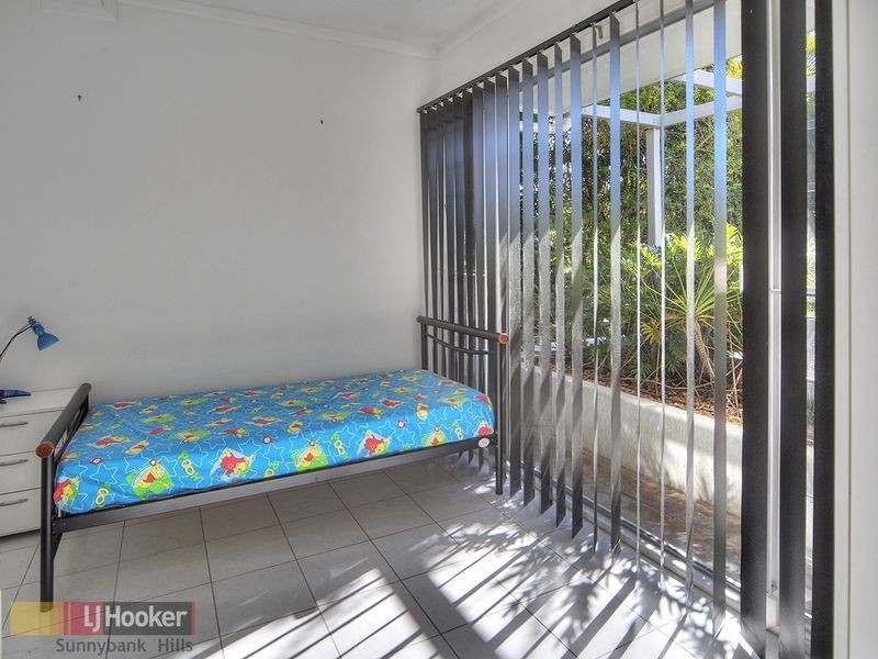 30 Dunstable Street, Macgregor QLD 4109
