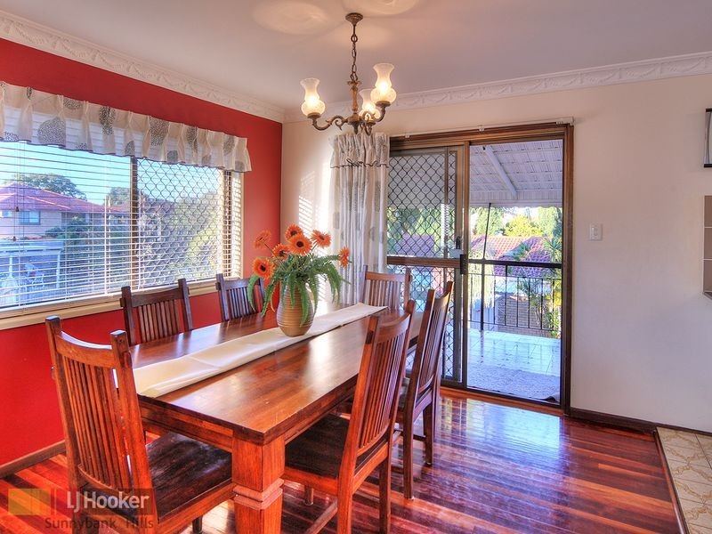 8 Whitehall Street, Macgregor QLD 4109