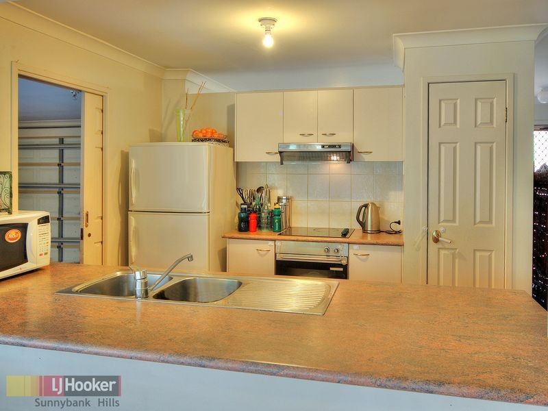 15 Rubicon Crescent, Kuraby QLD 4112