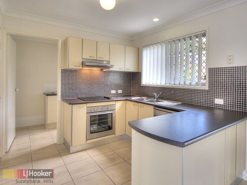 8/2311 Logan Road, Eight Mile Plains QLD 4113