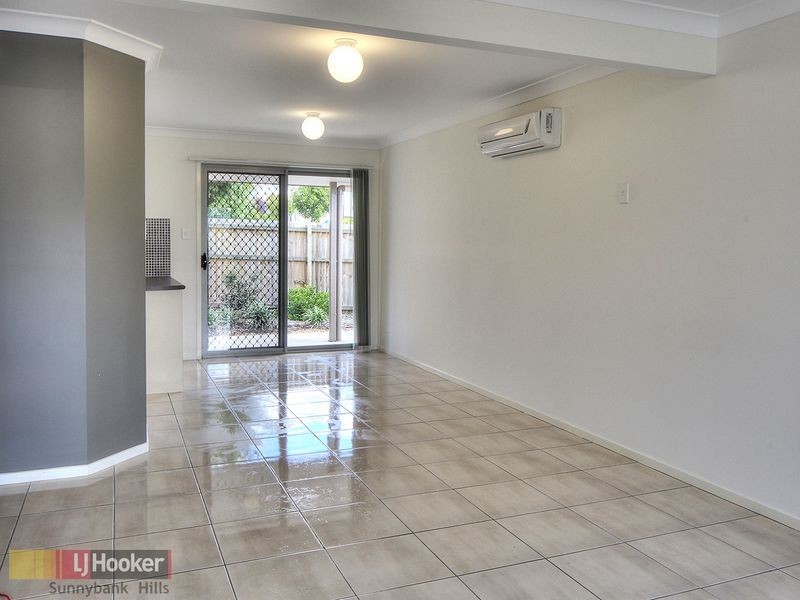 8/2311 Logan Road, Eight Mile Plains QLD 4113