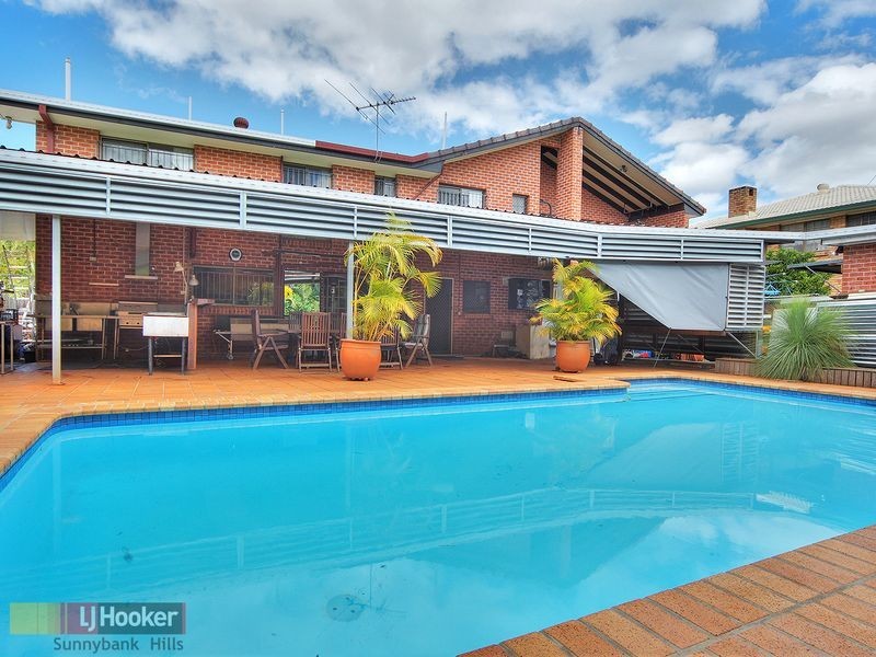 12 Parnassus Street, Robertson QLD 4109