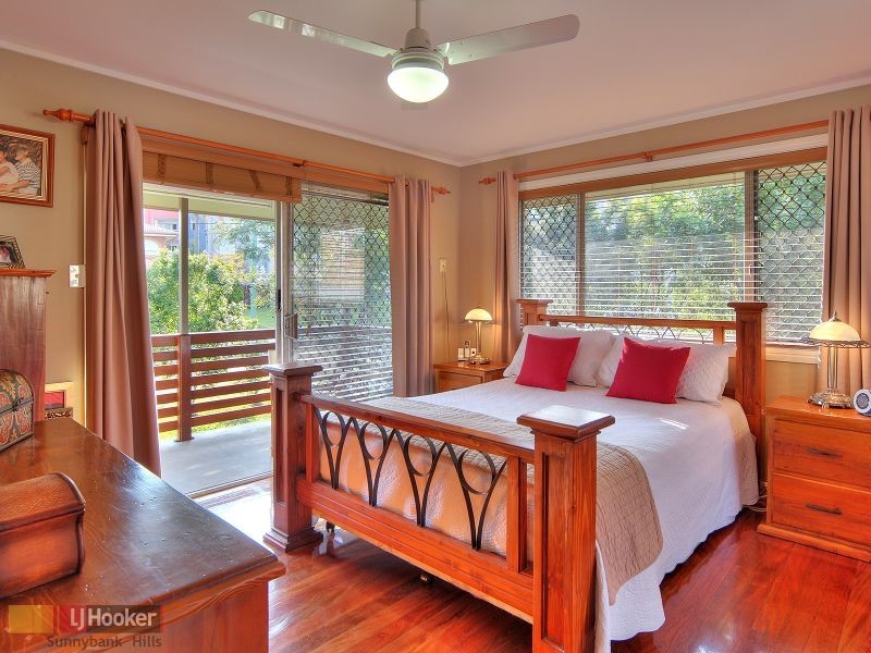 11 Le Grand Street, Macgregor QLD 4109