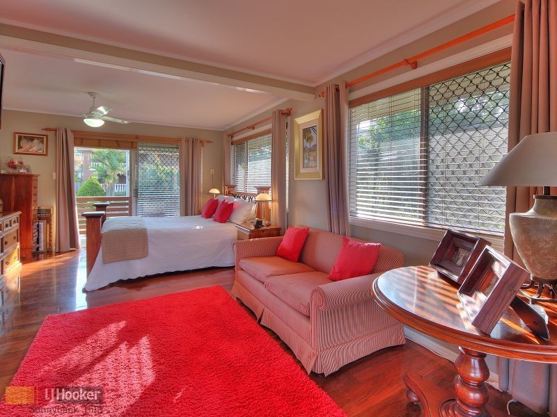 11 Le Grand Street, Macgregor QLD 4109