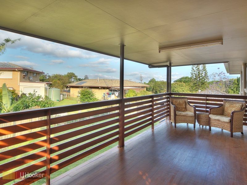 11 Le Grand Street, Macgregor QLD 4109