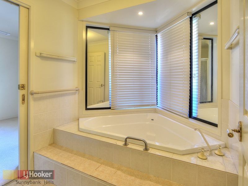 17 Rubicon Crescent, Kuraby QLD 4112