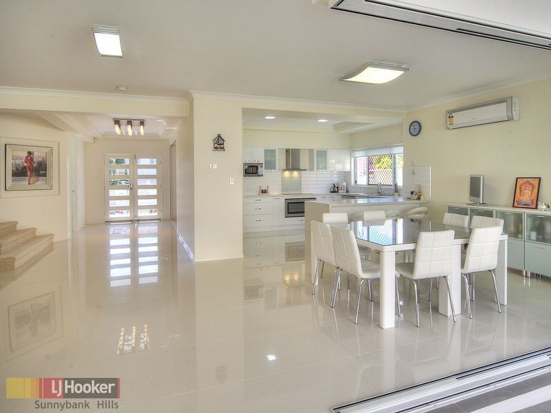 130 The Avenue, Sunnybank Hills QLD 4109