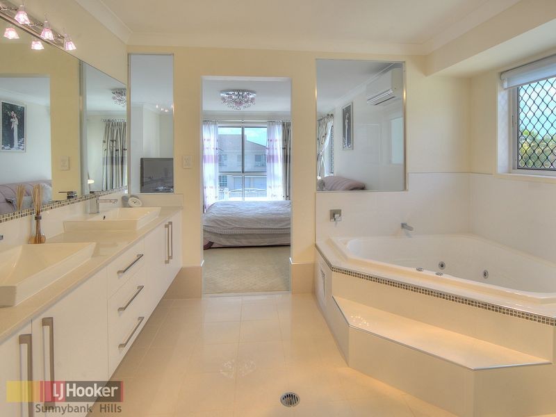 130 The Avenue, Sunnybank Hills QLD 4109