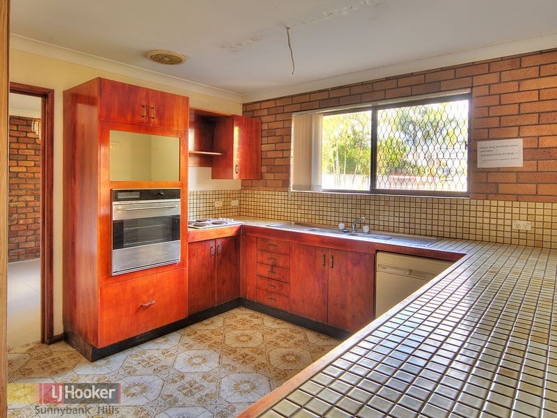 23 Yamal Street, Robertson QLD 4109