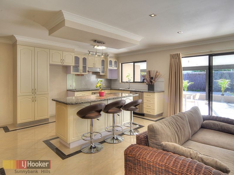28 Turnmill Street, Macgregor QLD 4109
