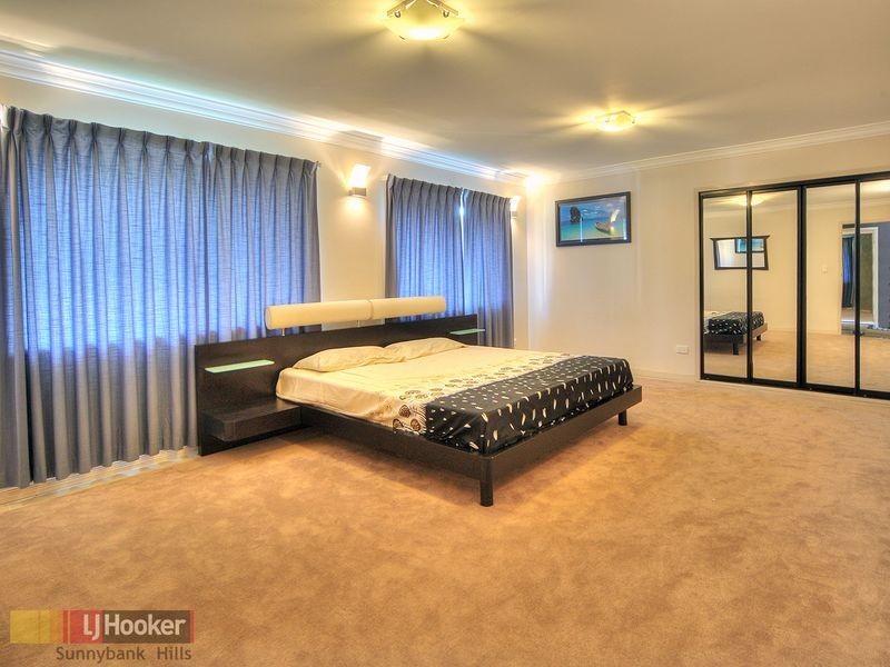 28 Turnmill Street, Macgregor QLD 4109