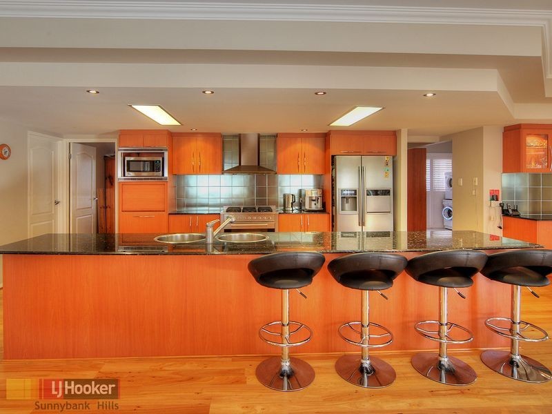 15 Hanrahan Street, Robertson QLD 4109