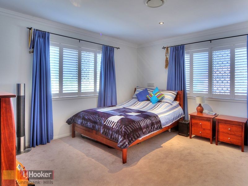 15 Hanrahan Street, Robertson QLD 4109