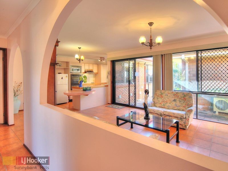 8 Commodore Street, Sunnybank Hills QLD 4109