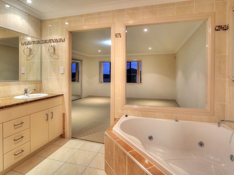86 Birchwood Place, Stretton QLD 4116