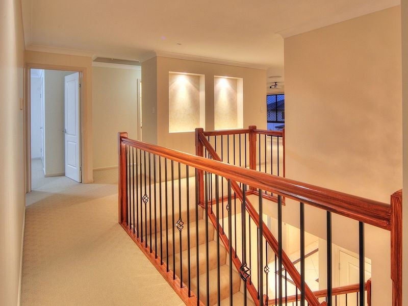 86 Birchwood Place, Stretton QLD 4116