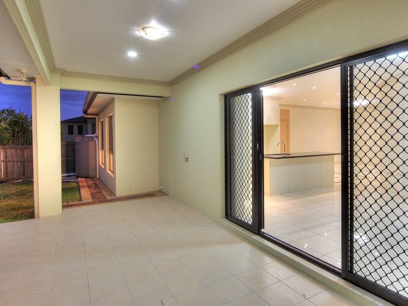 86 Birchwood Place, Stretton QLD 4116