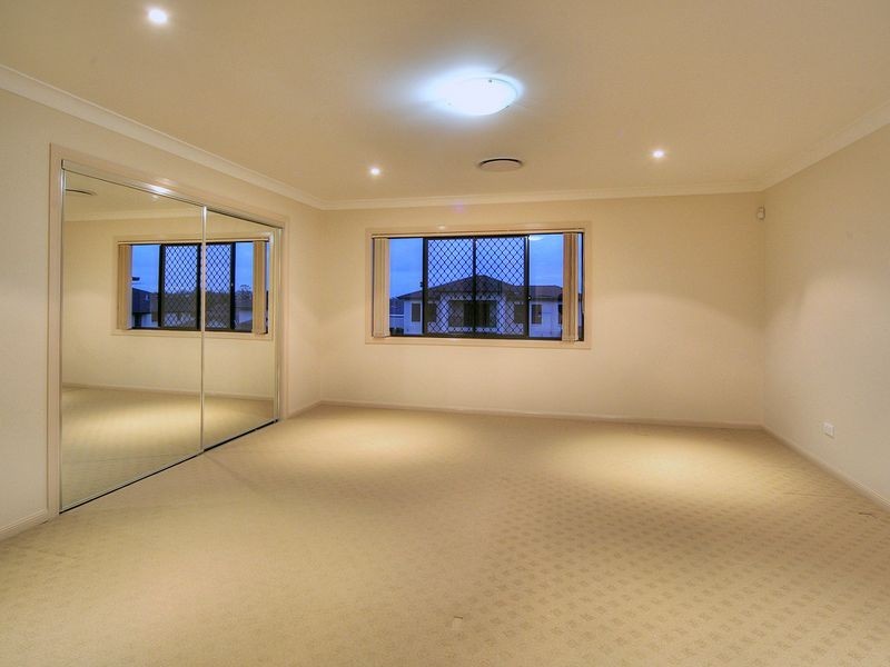 86 Birchwood Place, Stretton QLD 4116