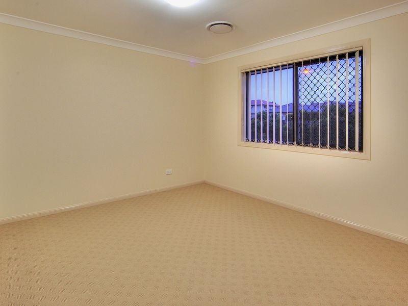 86 Birchwood Place, Stretton QLD 4116