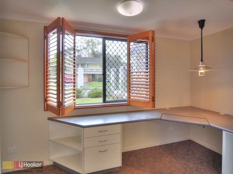 8 Bettina Street, Macgregor QLD 4109