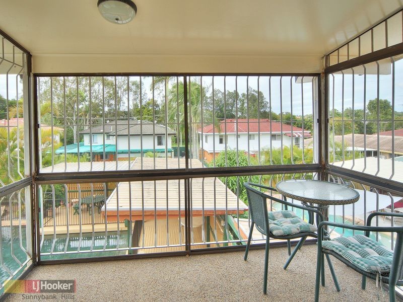 8 Bettina Street, Macgregor QLD 4109