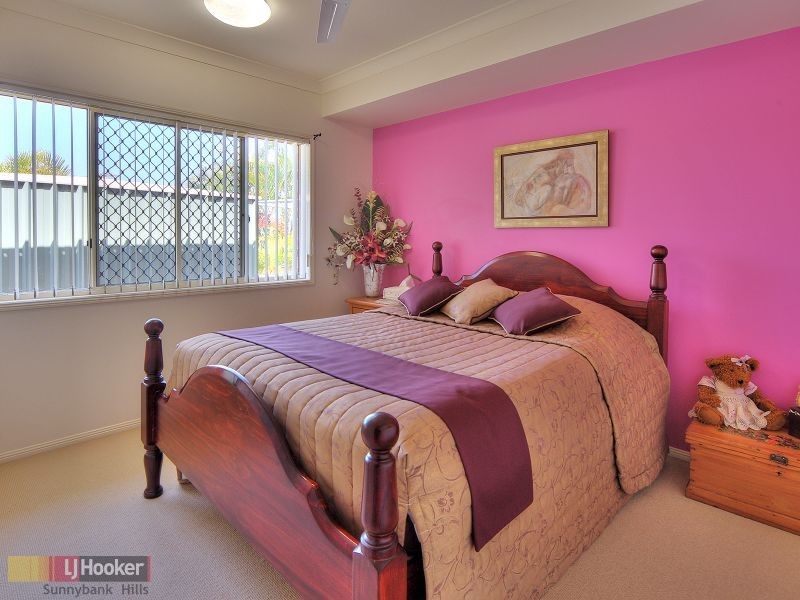 11 Strathaird Place, Parkinson QLD 4115