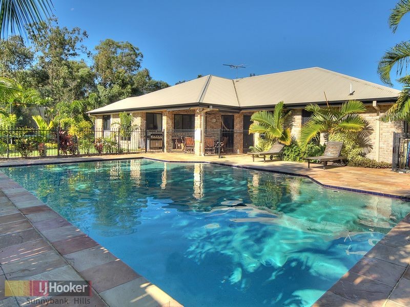 4 Glenelg Place, Parkinson QLD 4115